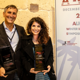 Alessandro Sette and Alba Grifoni with their awards at the A-WISH Symposium