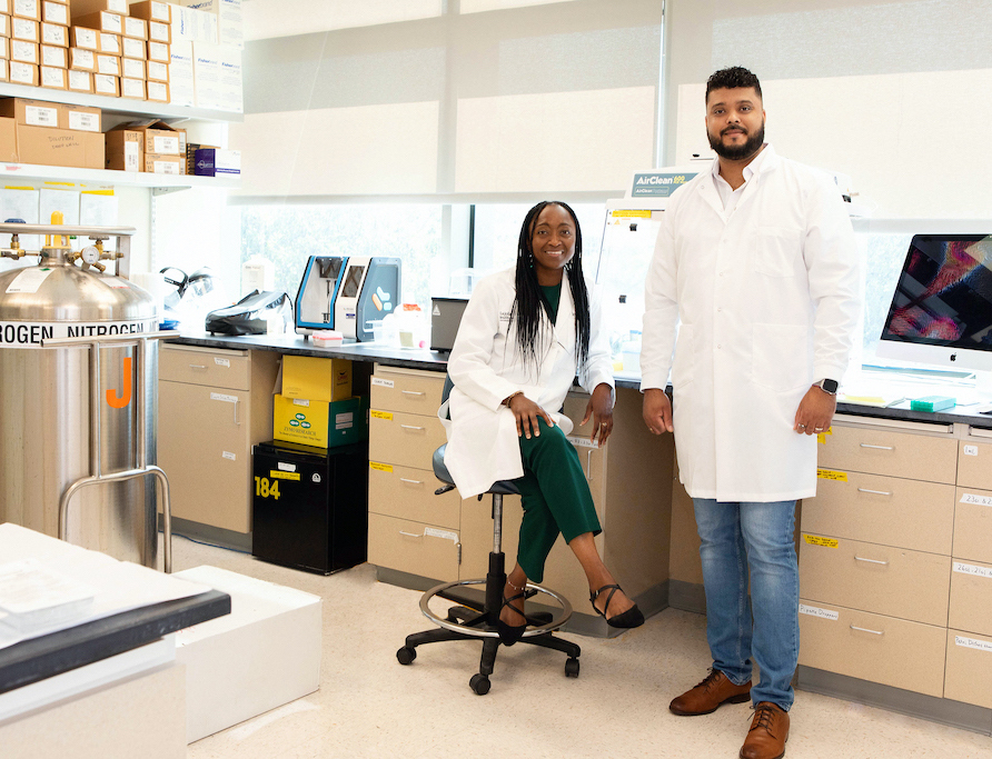  LJI Research Instructor Annie Elong Ngono (left) and LJI Postdoctoral Fellow Rúbens Alves, Ph.D., served as co-first authors of the new SARS-CoV-2 study.